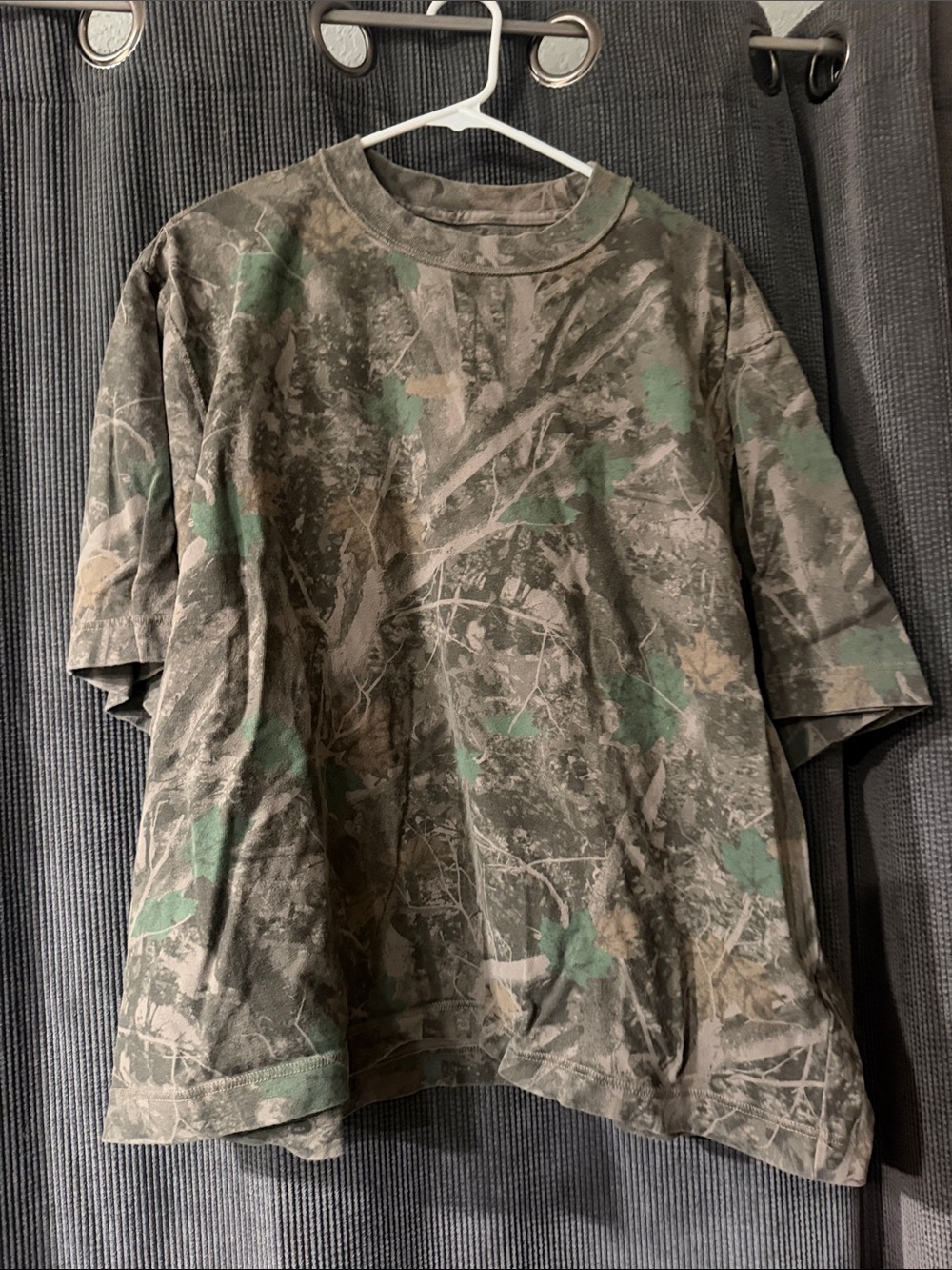 Abercrombie & Fitch Men's Camouflage Short-Sleeve Tee - Green/Brown/Gray